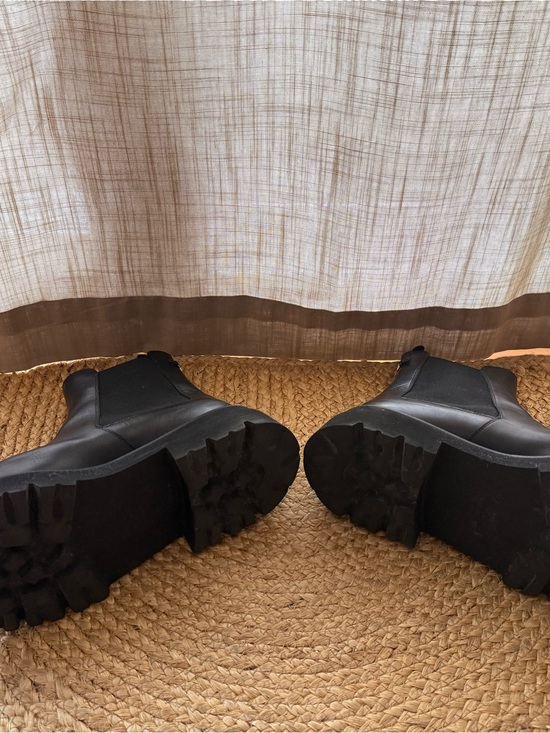 Salvatore Ferragamo Black Leather Chukka Boots